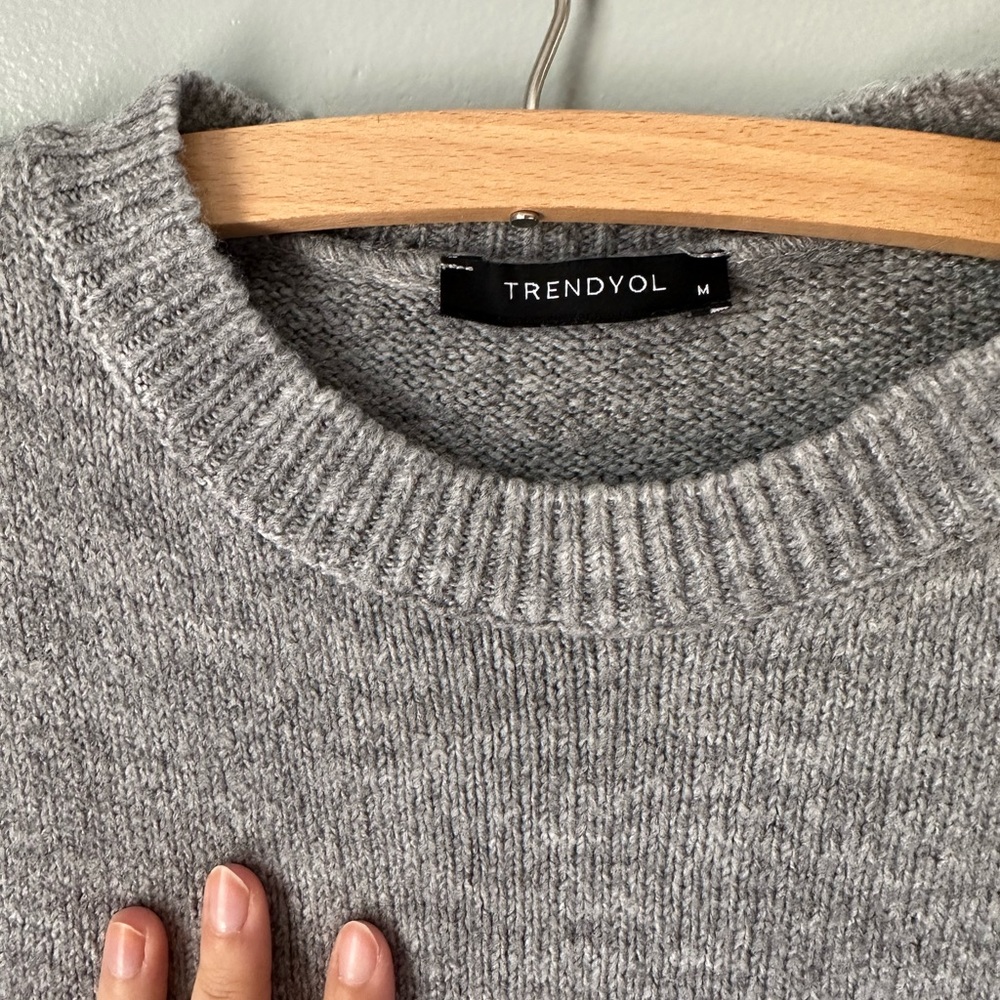 Colorful Sweater - Picture 6 of 8